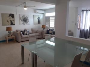 Condado Apartment 3BR Walk to Beach Wi-Fi