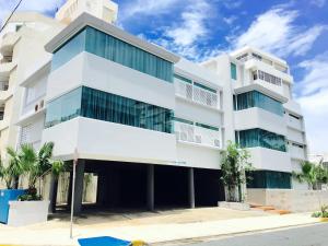 Condado Apartment 3BR Walk to Beach Wi-Fi