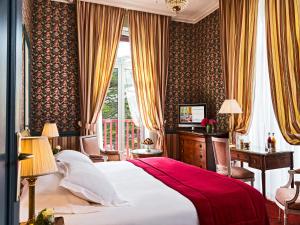 Hotels Le Castel Marie Louise : photos des chambres