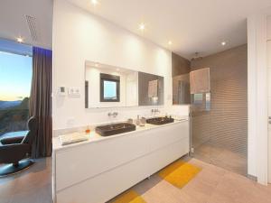 Villa in Marbella with Private Heated Pool