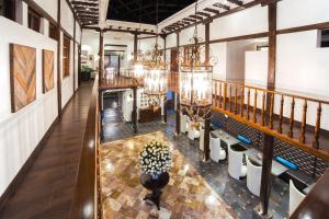 Felicia Hotel & Suites