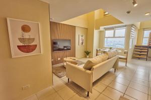 Edsa Heights Loft Unit AMA Tower Unit 3301