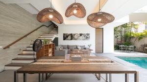 Swan Villa R