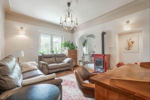 Janas Garden House with Hot Tub