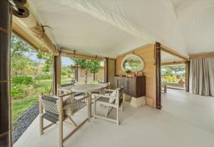 Noema Resort & Beach Club Gili Trawangan