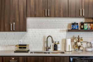 Escape To The Golden Equestrian 2BR Tempe Townlake