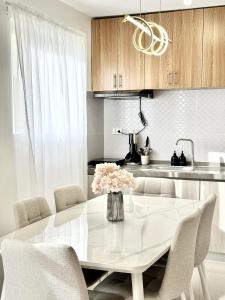 4 BR 3 Bath with Pool Amenities near Davao Airport