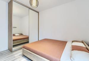 NGA Opacka Apartment 21