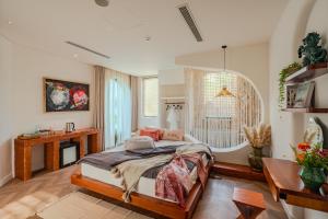 The Do Art Villa - 4BR Beachside Villa with Jacuzzi