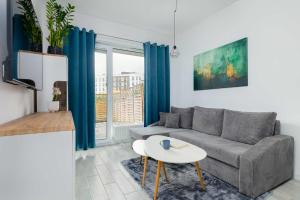 Przytulny Apartament z Prywatnym Ogrodem by Noclegi Renters