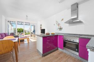 Calahonda Beach III Beachfront Apartment with Sea Views in Mijas Costa