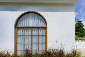RB201 Kiera Arch Garden Villa K1
