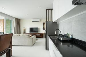 Surin Park 2 Bed Sea View Near Beach by Destada