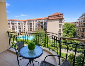 Harmony Suites 2-409 Private Studio