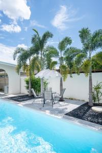 LALIN Pool Villa - 4BR Jacuzzi Pool Villa for 10pax - 5 mins to Central Festival