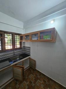 Ammianickal Apartments Pala
