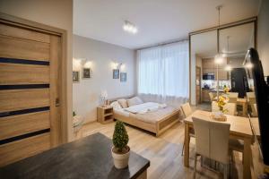RentPlanet - Apartament przy Teatrze Polskim