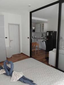 1 bedroom Title Halo Naiyang