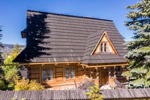 TatryTop, KRZEPTOWSKA CHATA Traditional Wooden House