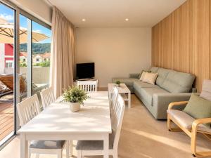 Modulsenses U12, Apartamento con terraza