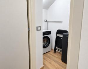 NONNA ELISA I Apartment - Cozy & quiet stay, comfortable home in a peaceful residential area, near Battistini Metro A, easy Vatican access & direct connection to Rome city centre