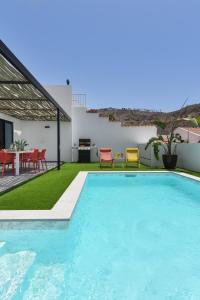 Brisa Tauro by VillaGranCanaria