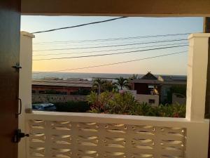 Golden Wave Hotel