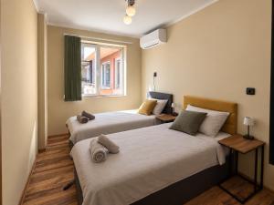 CityApartment 2 with FREE Secured Parking Space