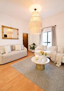 VIDA Condesa, Elegant Home for 14 Guests and Terrace
