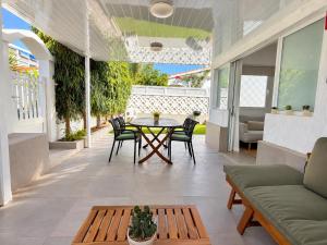 Dunes House by CanaryScape