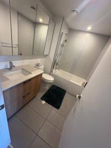 Chic 1BR Retreat in Griffintown - Old Port Nearby