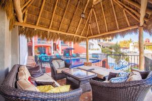 Enjoy our lovely beachfront 4 bedroom luxury villa