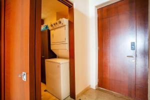 Lindo condo con vista al mar y alberca