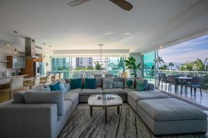 A lovely four bedroom home by the sea