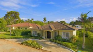 4BR Caribbean Villa in Hispaniola