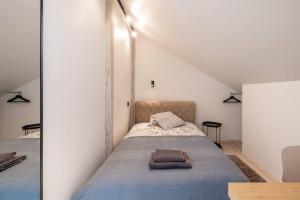 Scandi Spacious Attic Loft Suites with Skyline View