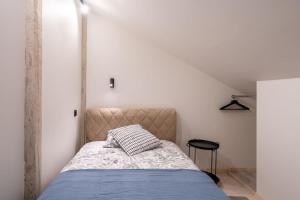 Scandi Spacious Attic Loft Suites with Skyline View