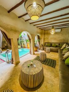 Riad Ogma