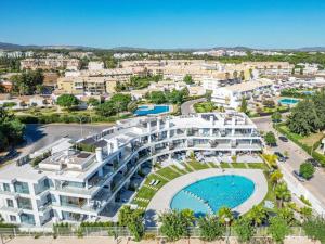 Lakes24 Infinity - 2 Bedrooms Apt