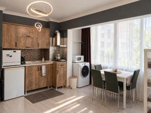 Luxury and Comfort in Central Alsancak Perfect for Groups or Families