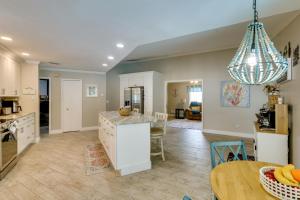 Saltwater Pool & Firepits: Cape Coral Home