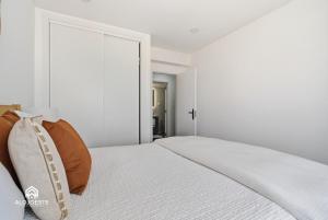 Ocean View - 1 bedroom apartment with amazing views