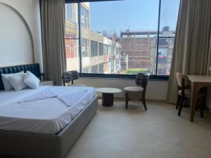 Hotel Elaris