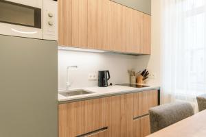Dandelion Apartments Raina