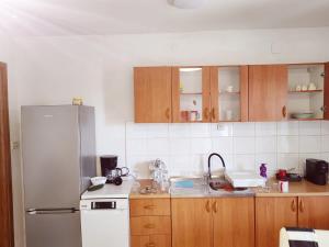 Apartments Kurtov