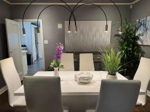 Private rooms at the Villa - West Hollywood