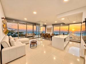 Grandioso Apartamento Vista Frontal Club de Playa