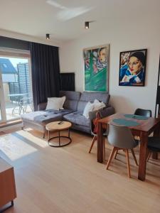 Apartament Lena z prywatnym garażem