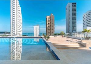 New Apartments with great Sunsets near historic center and beach
