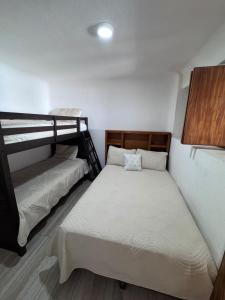 inmejorable alojamiento en manzanillo con alberca a pie de playa